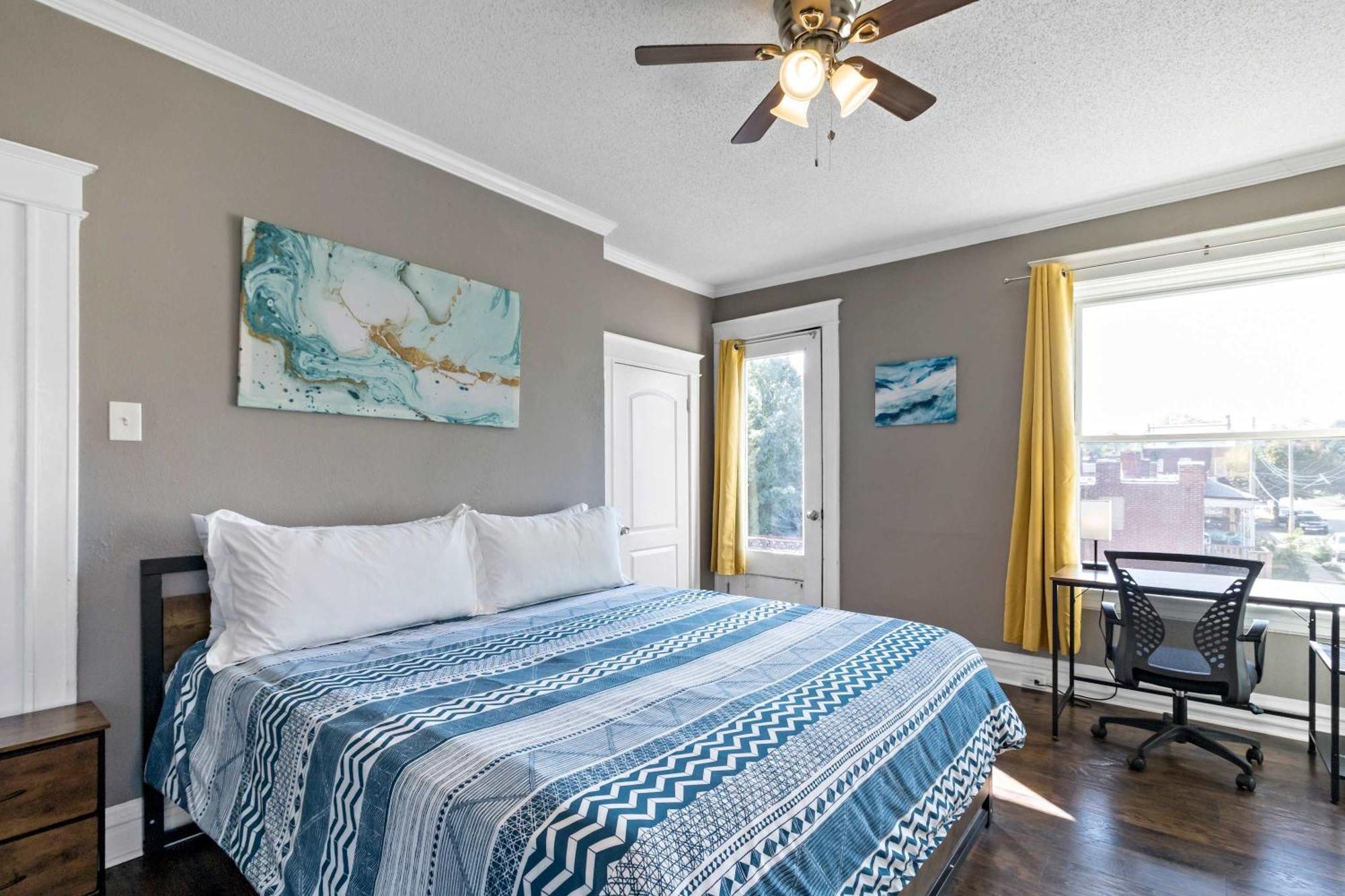 Roomy 2Br-1Ba Wfh Desk & Backyard Saint Louis Esterno foto