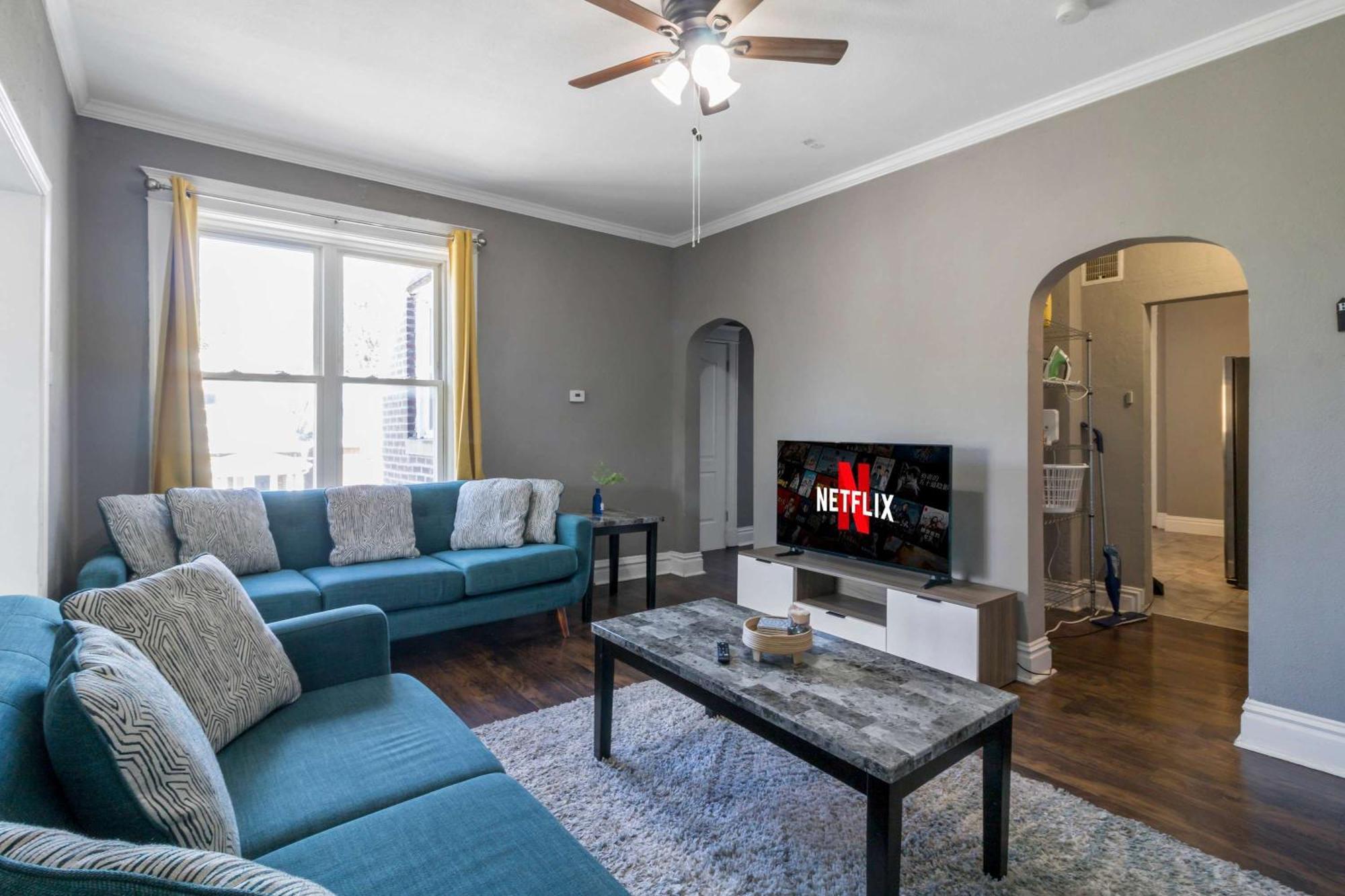 Roomy 2Br-1Ba Wfh Desk & Backyard Saint Louis Esterno foto