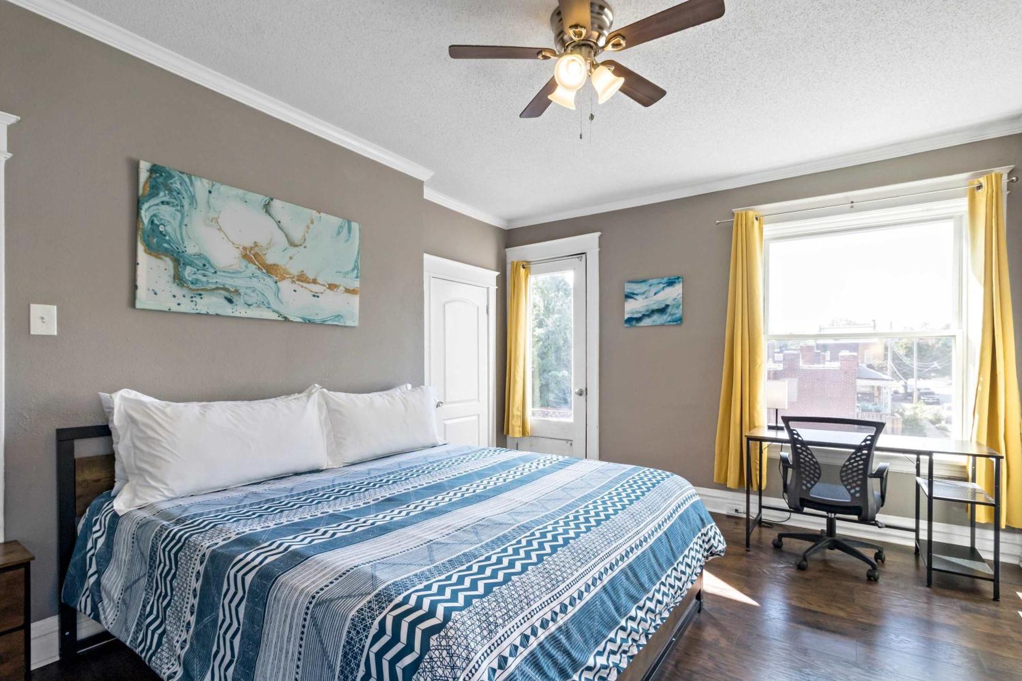 Roomy 2Br-1Ba Wfh Desk & Backyard Saint Louis Esterno foto